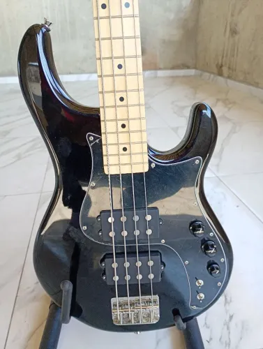 Vendo baixo Tagima Fusion H2 mande in Brasil, novíssimo já regulado por luthier 