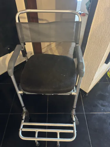 Cadeira para banho idoso reforçada inox com acento