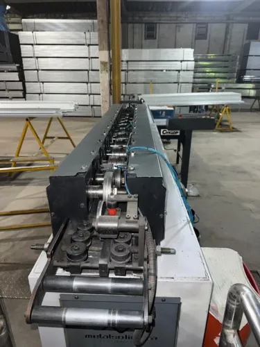 Perfiladeira Drywall Metalso F530