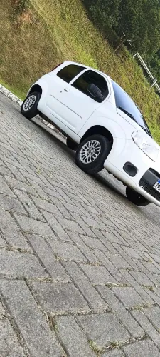 Fiat Uno Vivace 1.0 EVO Fire Flex 8V 3P 2014