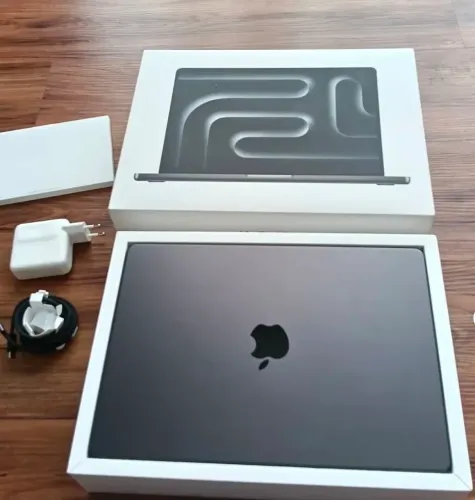 Macbook Pro M5 24GB - 1TB sabe Black
