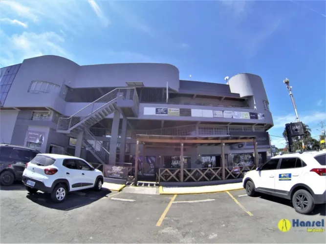 Conjunto Comercial para alugar por R$ 700.00, 23.00 m2 - UBERABA - CURITIBA/PR