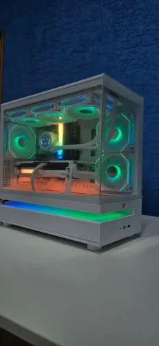RYZEN 5 3600 + 16GB RAM 2666 + RX 9060XT 16GB
