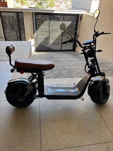 Moto elétrica 3000 wats muito nova, apenas uma semana de uso
