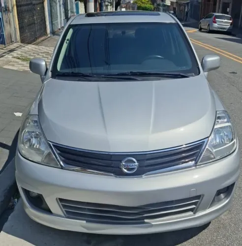 Nissan Tiida SL 1.8/1.8 Flex 16V Aut. 2013