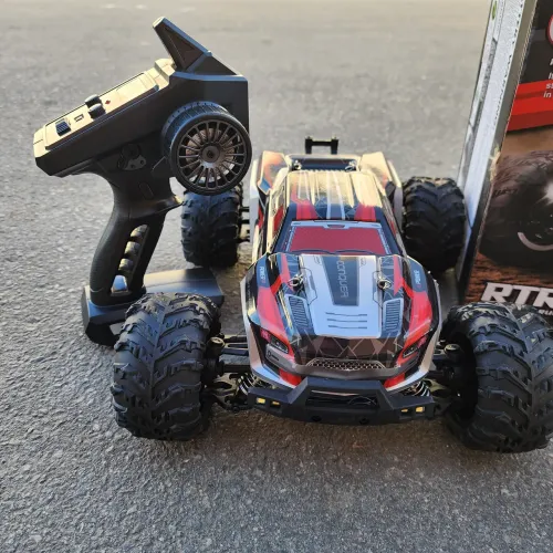 Carro de Controle Remoto 50km/h 4x4, Leds e Bateria Recarregável, suspensão
