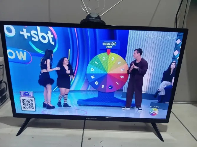 Tv32 semi nova em ótimas condições