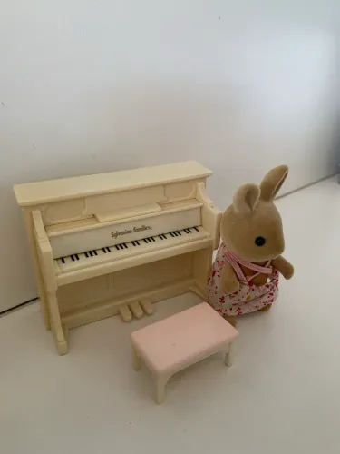 Sylvanian Families Aula de música 