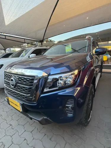Nissan Frontier XE CD 4X4 2.3 Bi-TB Diesel Aut. 2024