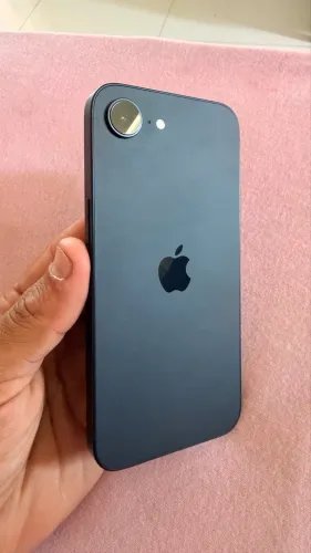 Vendo iPhone 16E 128gb 