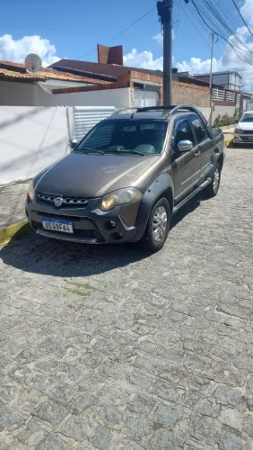 Fiat Strada Adventure1.8/ 1.8 Locker Flex CD 2013