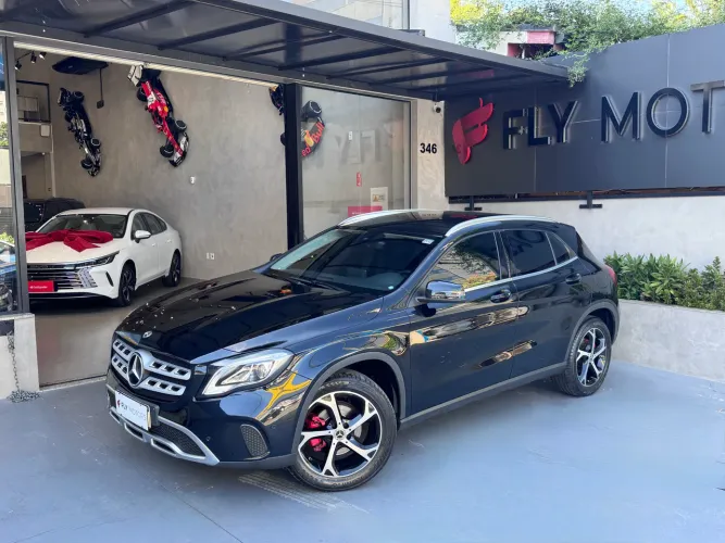 Mercedes-Benz GLA 200 Adv. 1.6/1.6 TB 16V Flex Aut. 2018