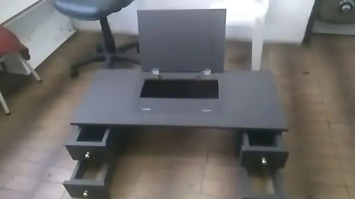 Vendo móvel de máquina de costura