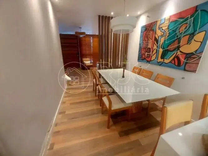 Imóvel para venda possui 244 metros quadrados com 3 quartos em Tijuca - Rio de Janeiro - R