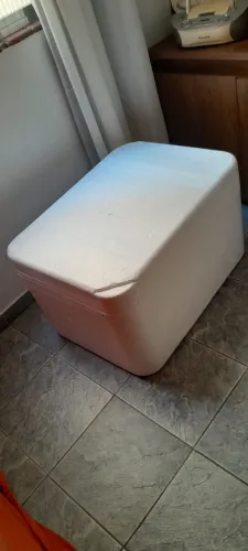 Caixa de isopor 130 litros