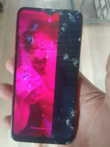 Samsung a10 32gb todo original tem q trocar somente a tela 