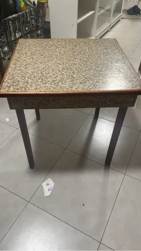 Mesa de madeira 70 x 70