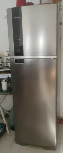 Vendo Geladeira,motivo mudança de estado, não entrego