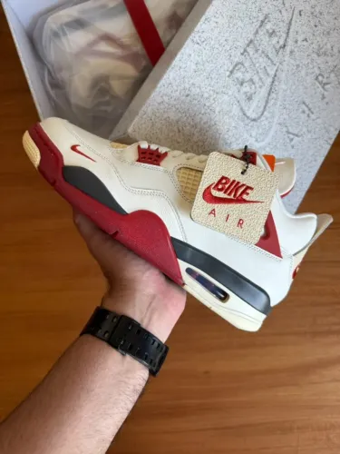 Tênis Nigel Sylvester x Air Jordan 4 Brick After Brick 