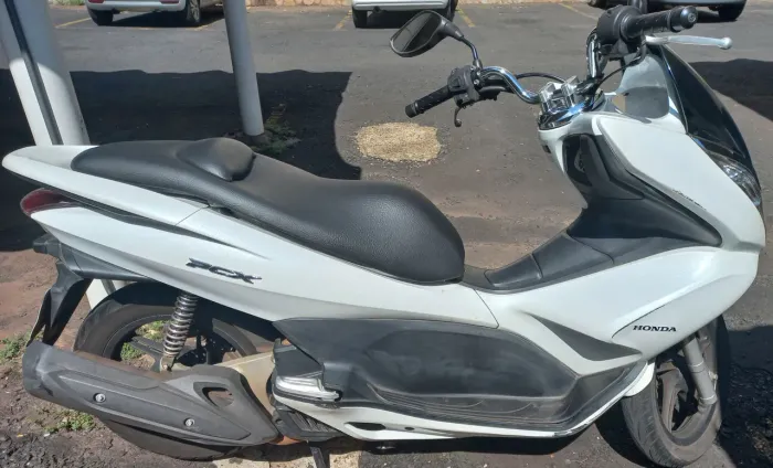Honda PCX 2014 bem conservada