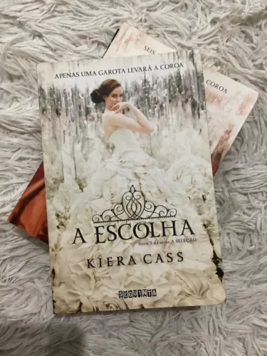 Livro A Escolha - Kiera Cass