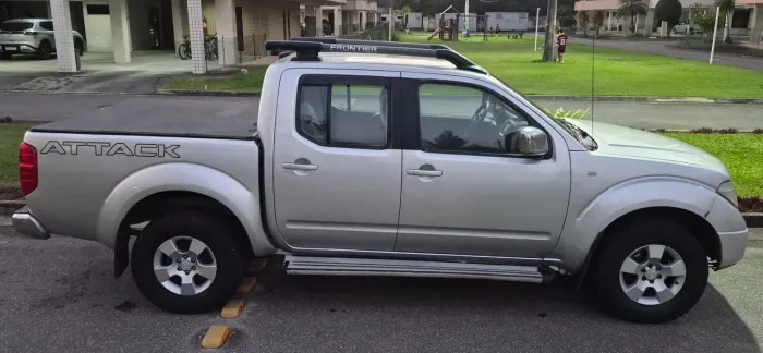 Nissan Frontier LE CD 4X4 2.5 TB Diesel Aut. 2012