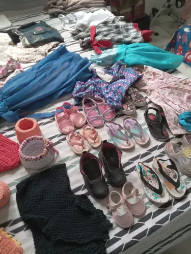 Vendo lote roupas em bom estado pra Brechó.