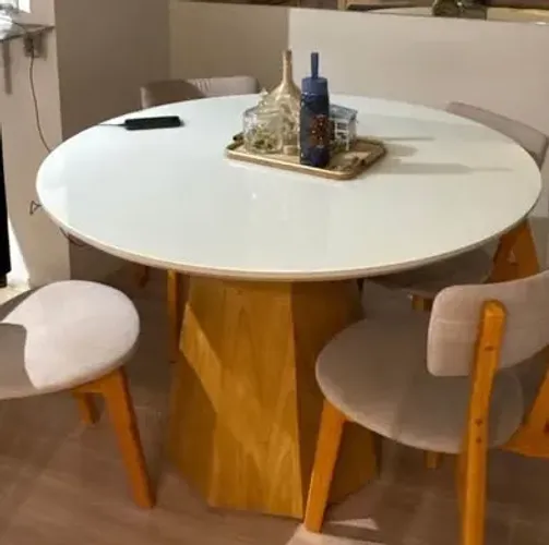 Mesa de jantar redonda