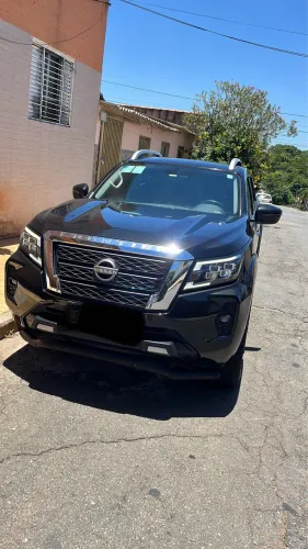 Nissan Frontier XE CD 4X4 2.3 Bi-TB Diesel Aut. 2024