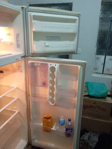 Geladeira Usada pra sair logo