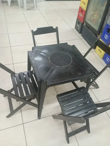 Jogo de mesa preta