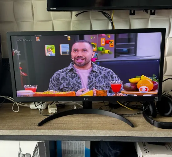 Monitor LG 25.7? à venda