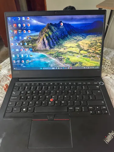 Lenovo ThinkPad E14 - i5 10ª Geração - 8GB RAM - SSD 256GB