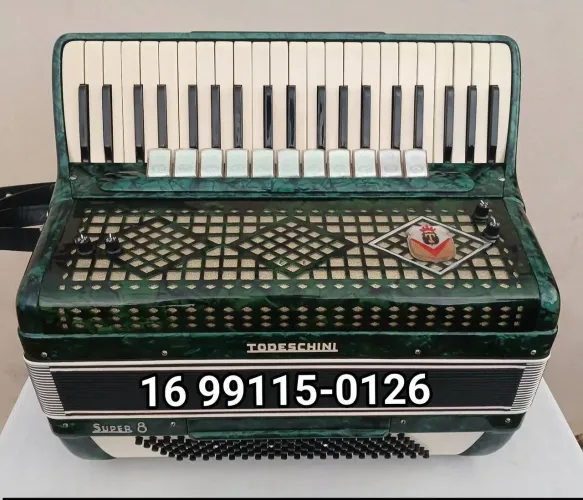 Acordeon Sanfona Todeschini Super 8 *