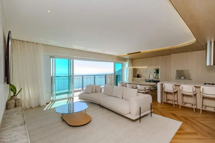 Apartamento Frente Mar com 4 suítes em Balneário Camboriú