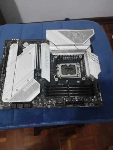 Placa Mae MSI MPG Z790 EDGE TI MAX DDR5