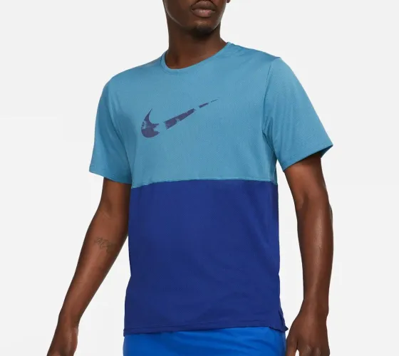 Camiseta Nike Dri-Fit Run Wild - TAM: P