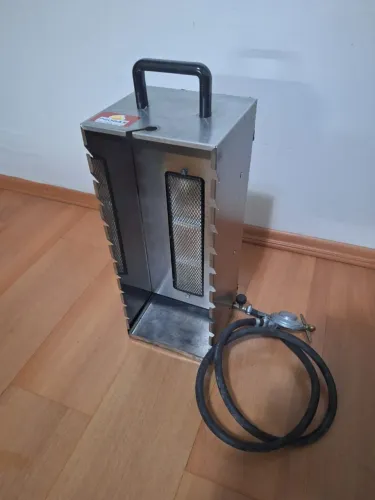 Churrasqueira para Espeto e Espetinhos a Gás.