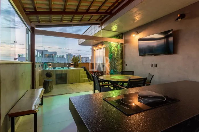 Apartamento à venda com 196m², 4 quartos e 3 vagas