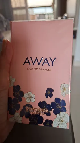 Perfume importado AWAY Pendora 100ml