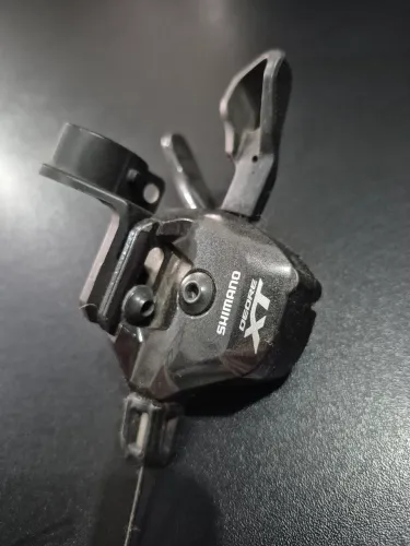 Alavanca Shimano Deore XT ( Muito nova )Lado esquerdo