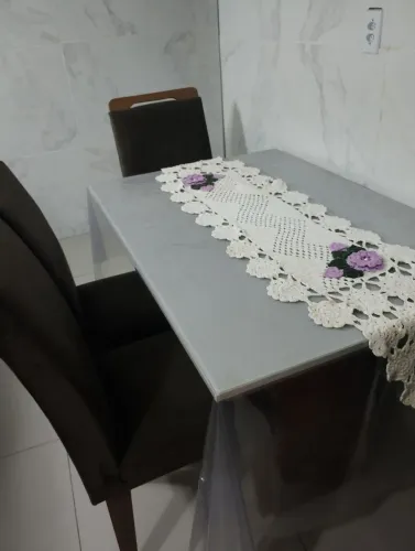 Mesa de jantar 04 cadeiras