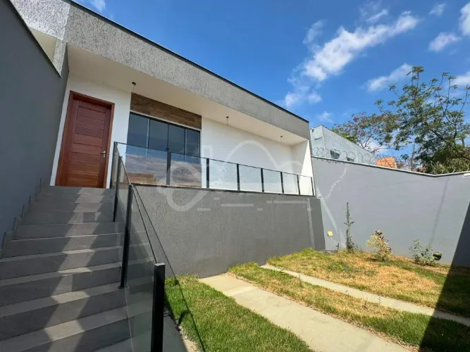 CASA GEMINADA | 3 QUARTOS | 1 SUÍTES | 3 VAGAS | BOA VISTA VESPASIANO | R$ 539.000,00
