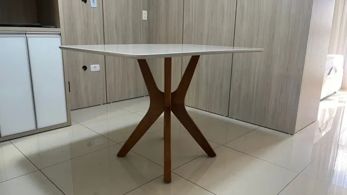 MESA 04 LUGARES