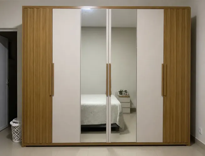 Vendo guarda roupa