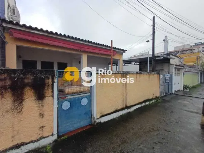 Casa : / Comercial / Vila Valqueire