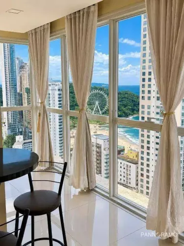 Apartamento Mobiliado na Avenida Brasil com Vista Mar - Balneário Camboriú/SC