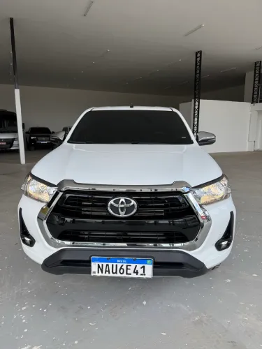Toyota Hilux CD SRV 4X4 2.8 TDI Diesel Aut. 2023