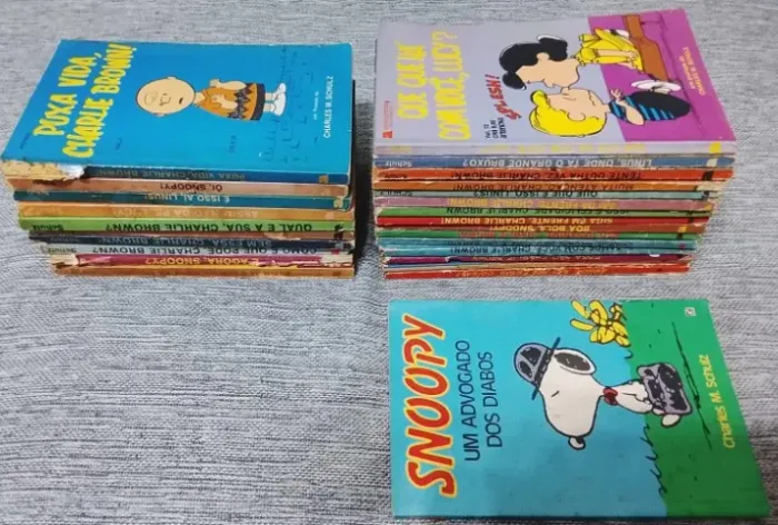 Lote 26 Gibis Snoopy Charlie Brown Charles Schulz Artenova Record