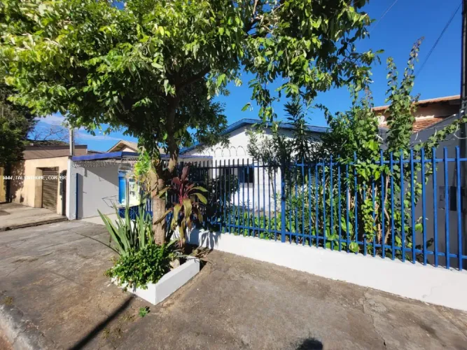 Casa para Venda em Londrina, Ernani Moura Lima, 4 dormitórios, 2 suítes, 3 banheiros, 3 va
